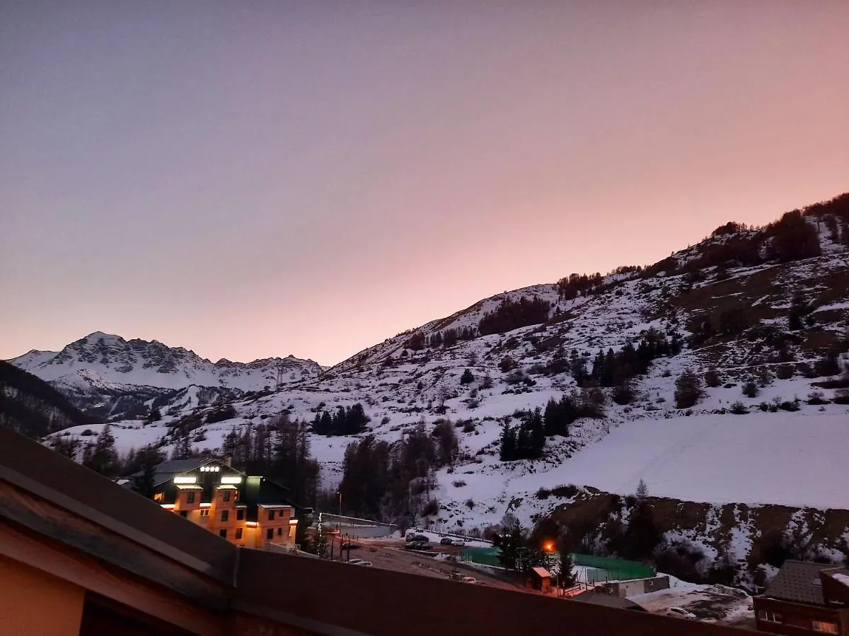 T2/3 6Pers & Pied Des Pistes & Piscine Chauffee Apartment Vars  0*, Vars (Hautes-Alpes) France