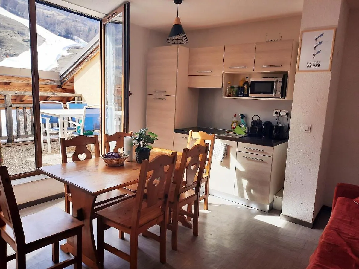 T2/3 6Pers & Pied Des Pistes & Piscine Chauffee Apartment Vars  0*, Vars (Hautes-Alpes) France