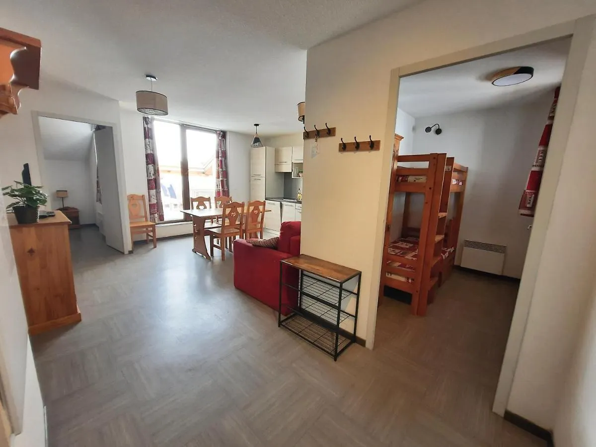 T2/3 6Pers & Pied Des Pistes & Piscine Chauffee Apartment Vars  Vars (Hautes-Alpes)