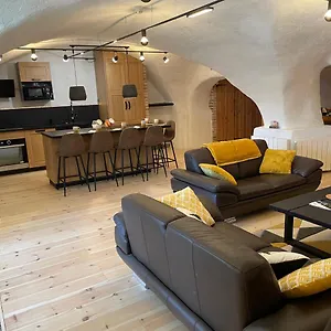 - Gite La Mouree Vars (Hautes-Alpes)